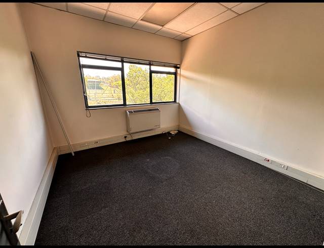 404M² OFFICE TO LET IN PARKTOWN